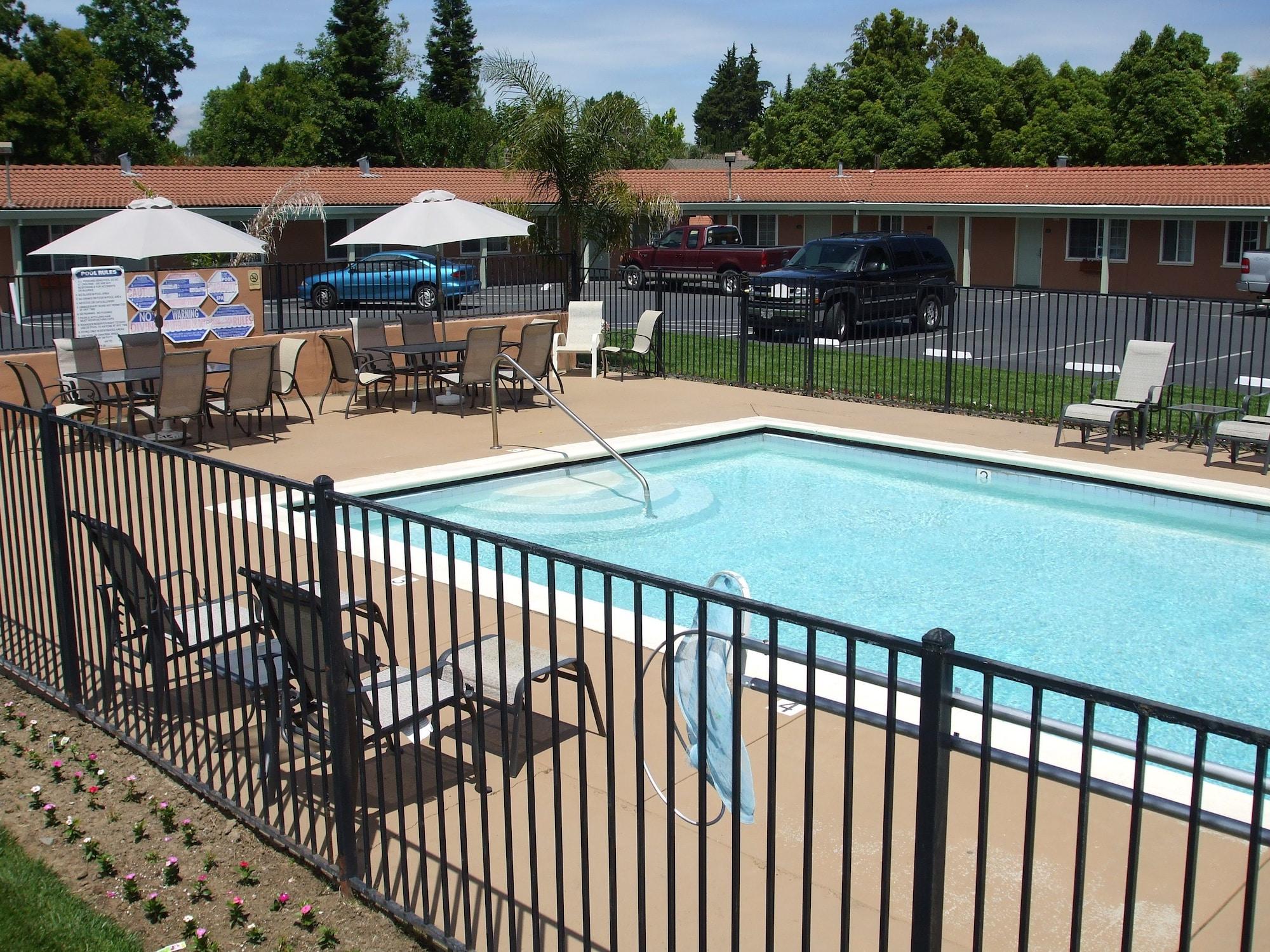 Tri-Valley Inn & Suites Pleasanton Exteriör bild