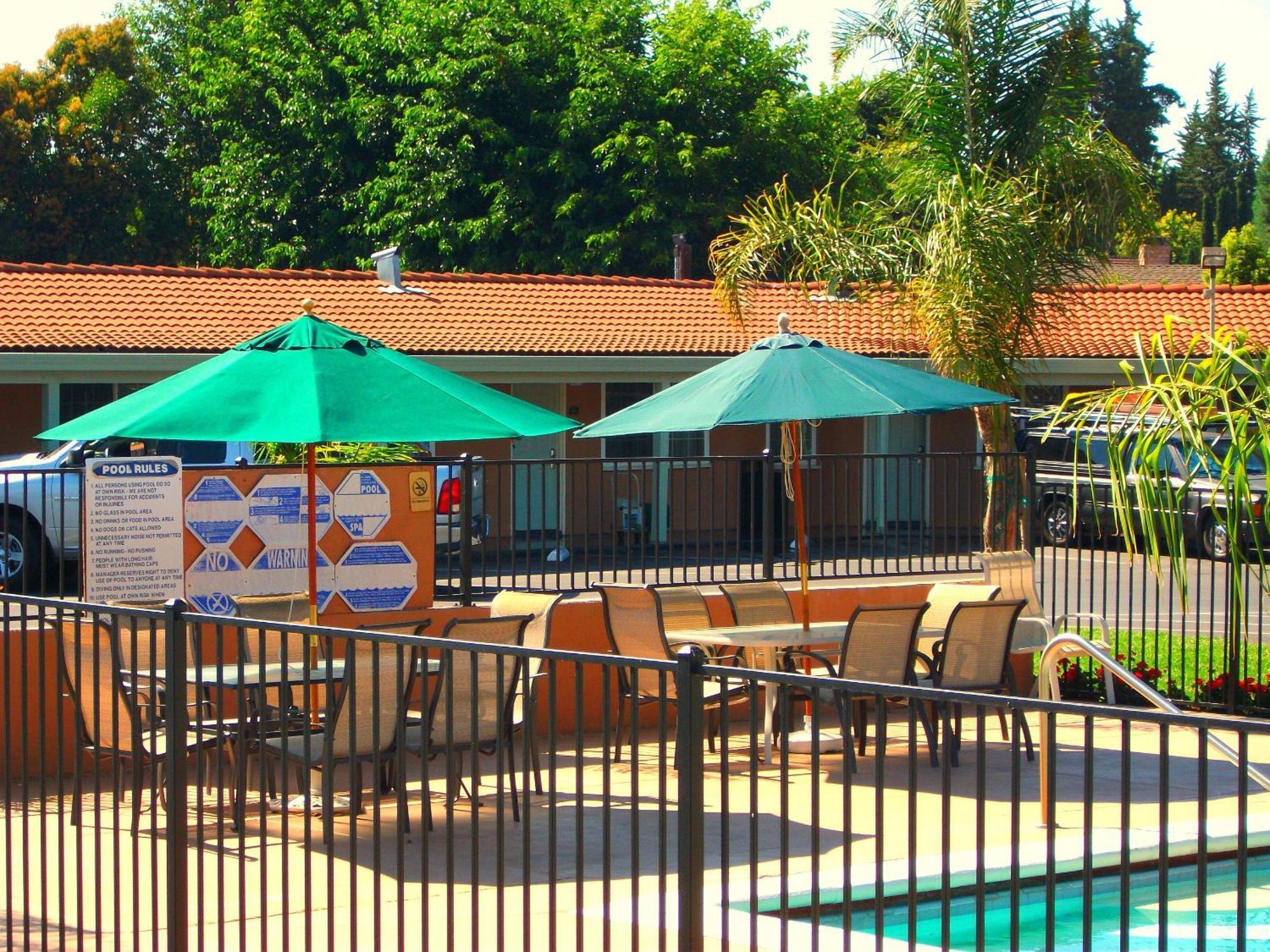 Tri-Valley Inn & Suites Pleasanton Exteriör bild