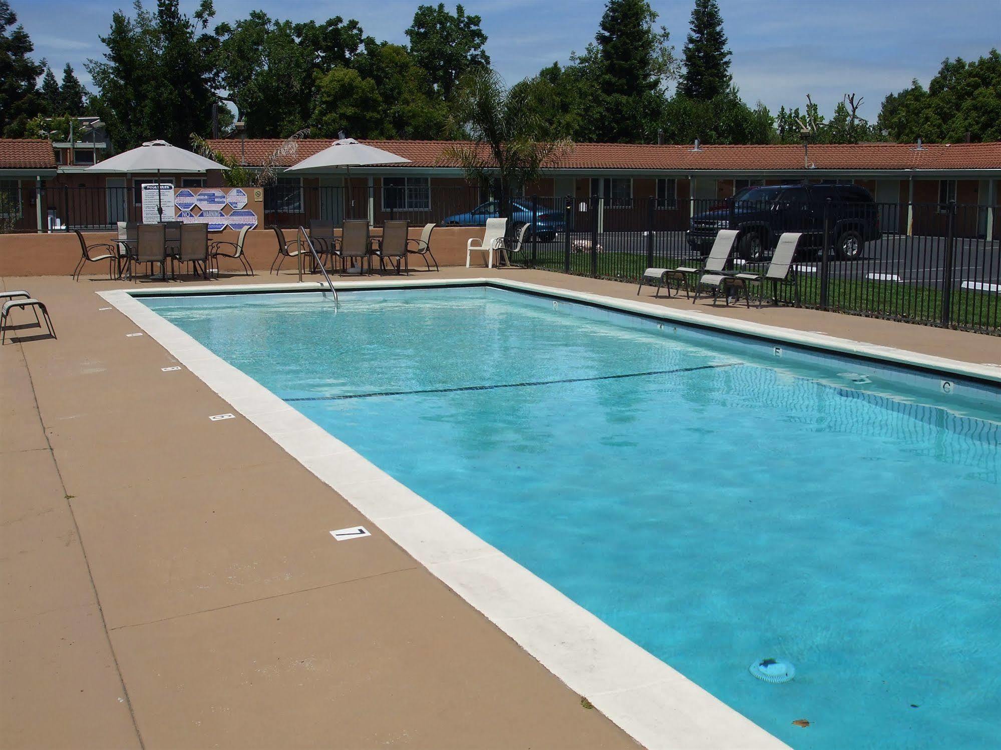 Tri-Valley Inn & Suites Pleasanton Exteriör bild