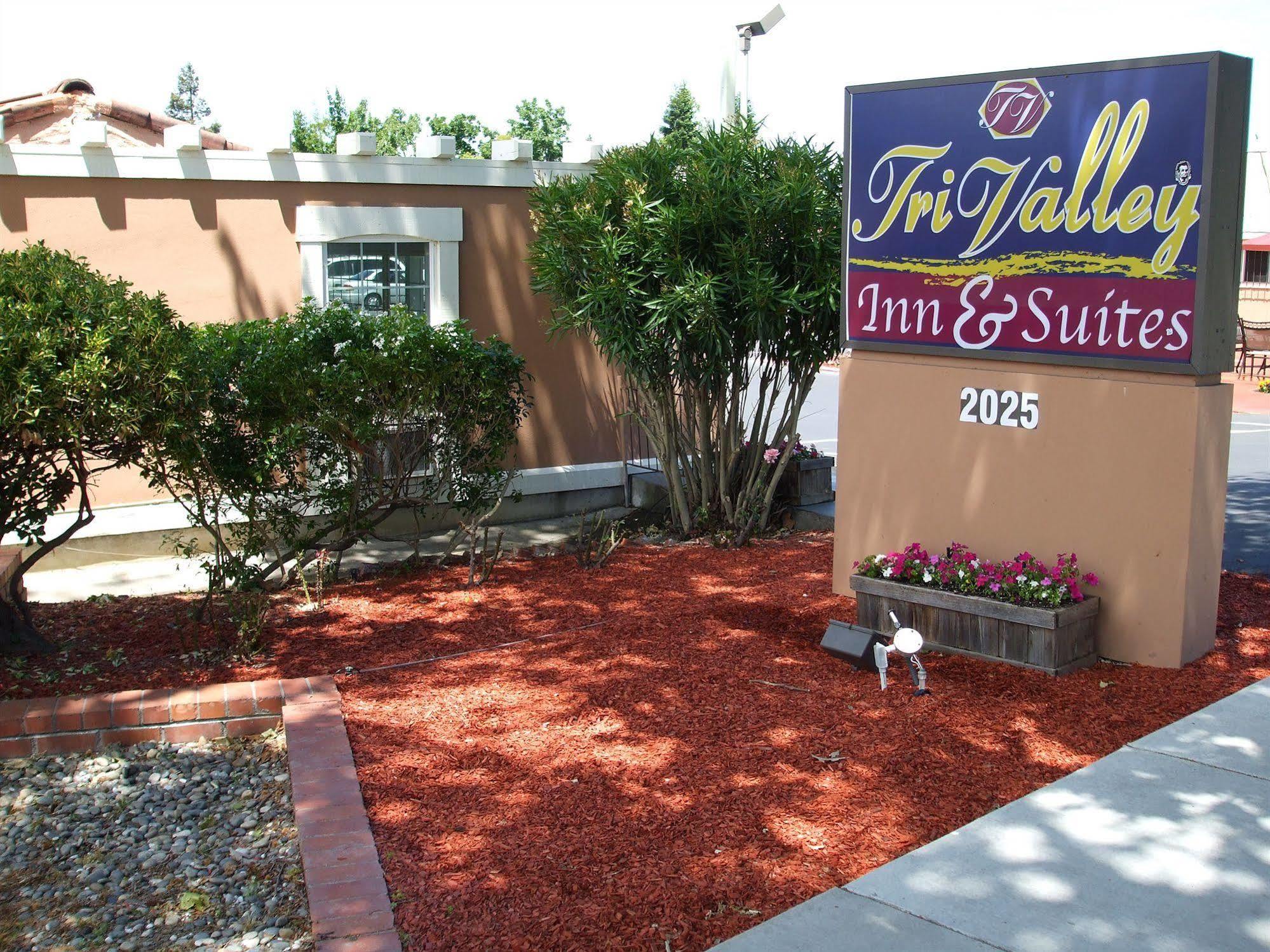 Tri-Valley Inn & Suites Pleasanton Exteriör bild